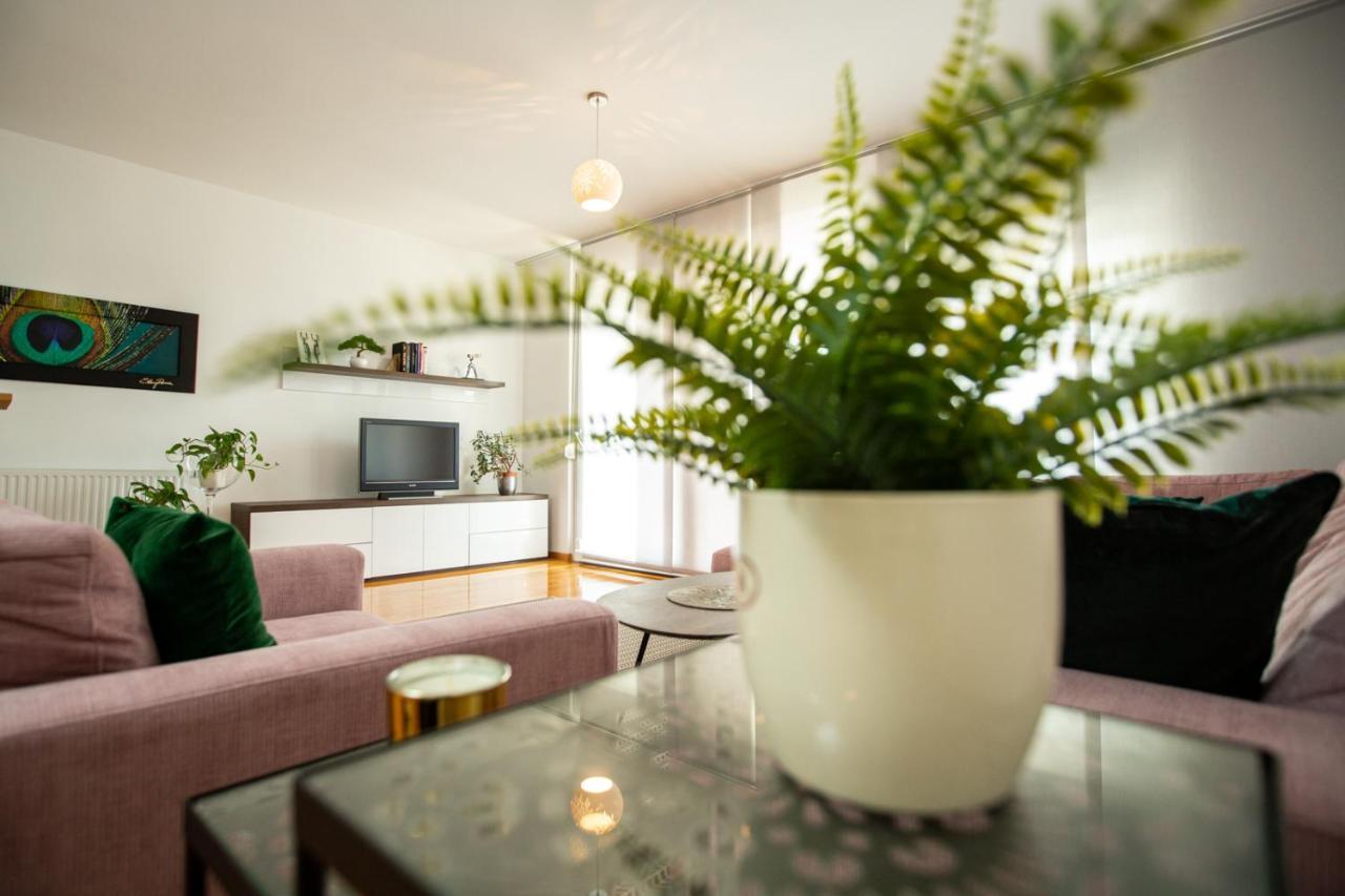 Ljubljana Finest Apartment Luaran gambar